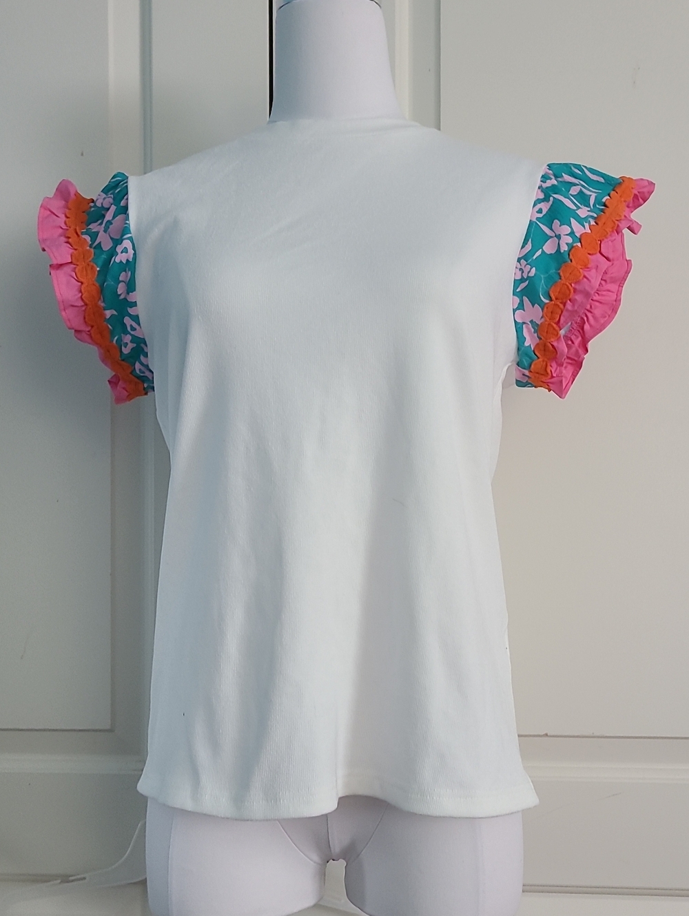 NWOT White Ribbed Shirt With Colorful Ruffle Sleeves